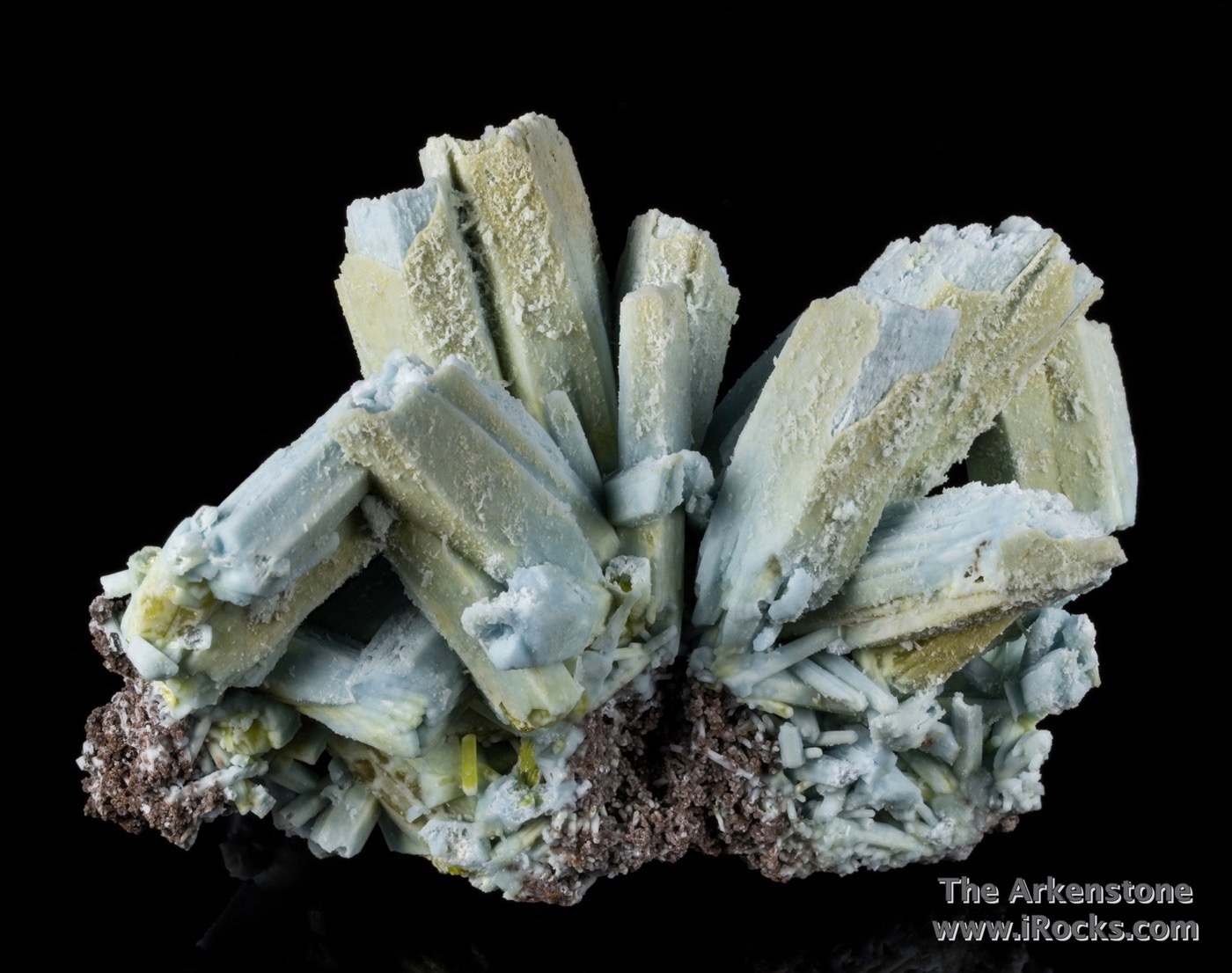 This elegant splayed cluster plumbogummite pyromorphite fat crystals 4
